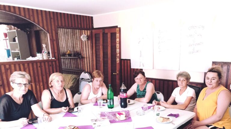 „Zaposlena žena za aktivnu zajednicu“ – godina dana pružanja usluge