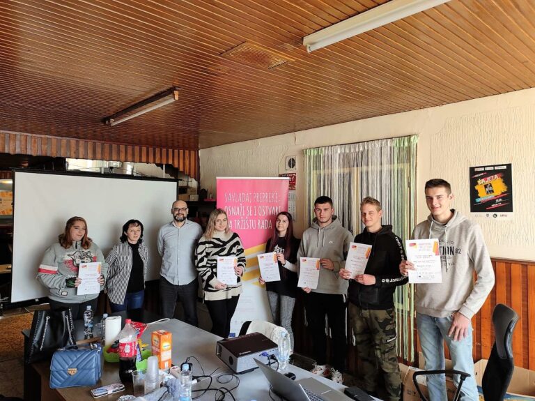 „Savladaj prepreke: Osnaži se i ostvari na tržištu rada“ – održana 8. edukacija