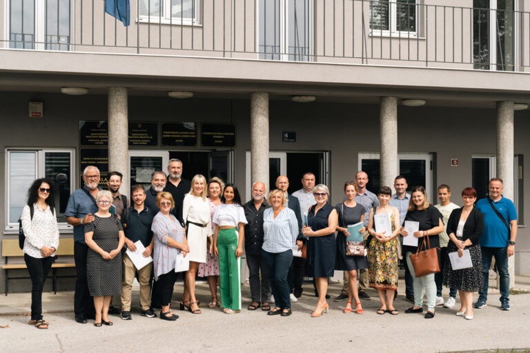 Ugovoren projekt “Šareni centar zajednice“