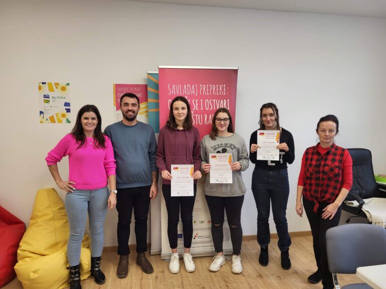 “Savladaj prepreke: Osnaži se i ostvari na tržištu rada” – Održan Digitalni trening